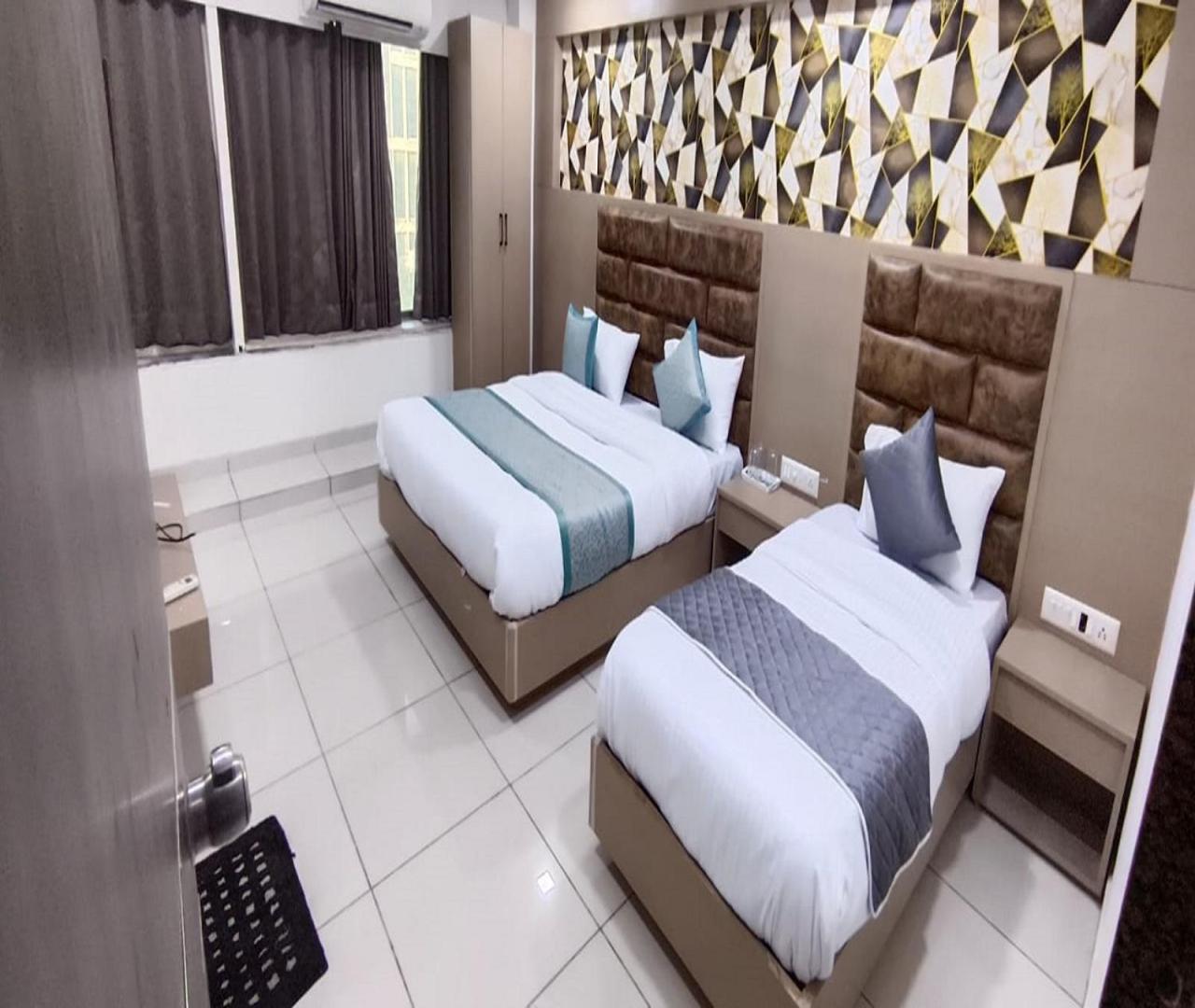 Hotel Nest View Ahmedabad Ngoại thất bức ảnh